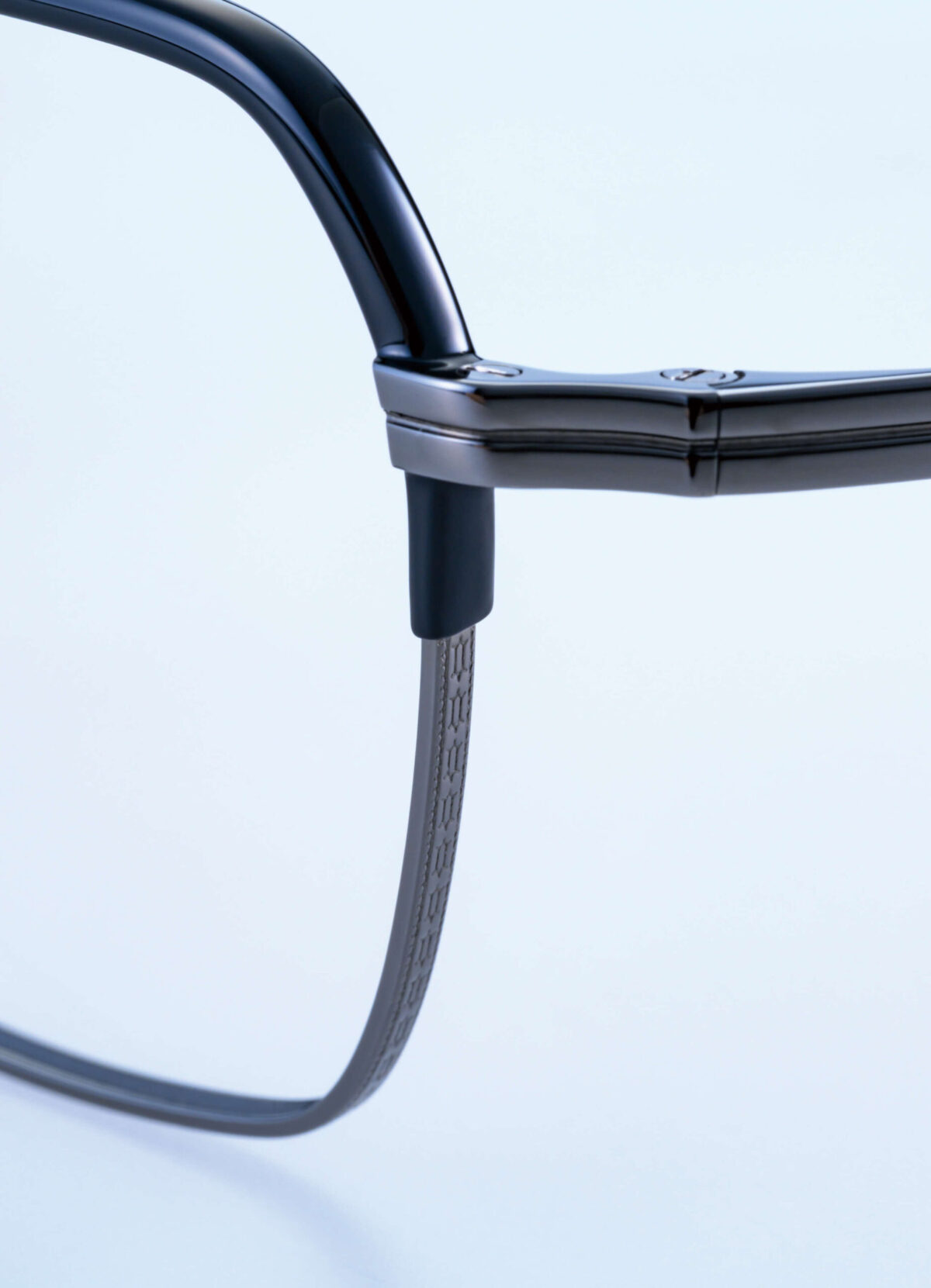 Kame ManNen 9921 Titanium Eyewear | Moon & Co Japanese Glasses